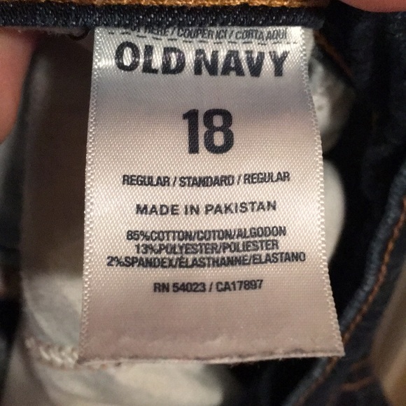 Old Navy - Flirt Jeans - Size 18 - Picture 3 of 4